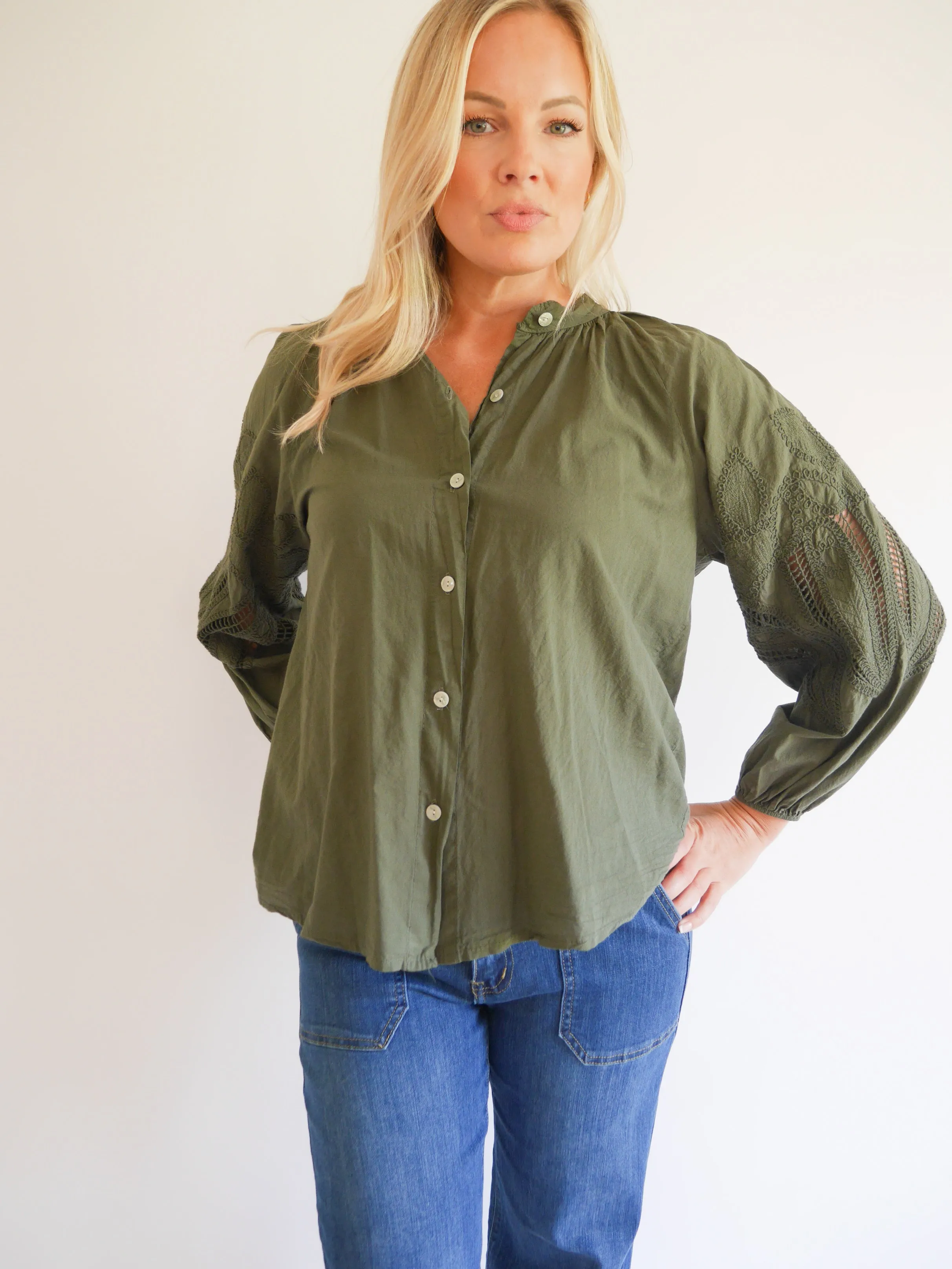 Daisy Blouse Khaki