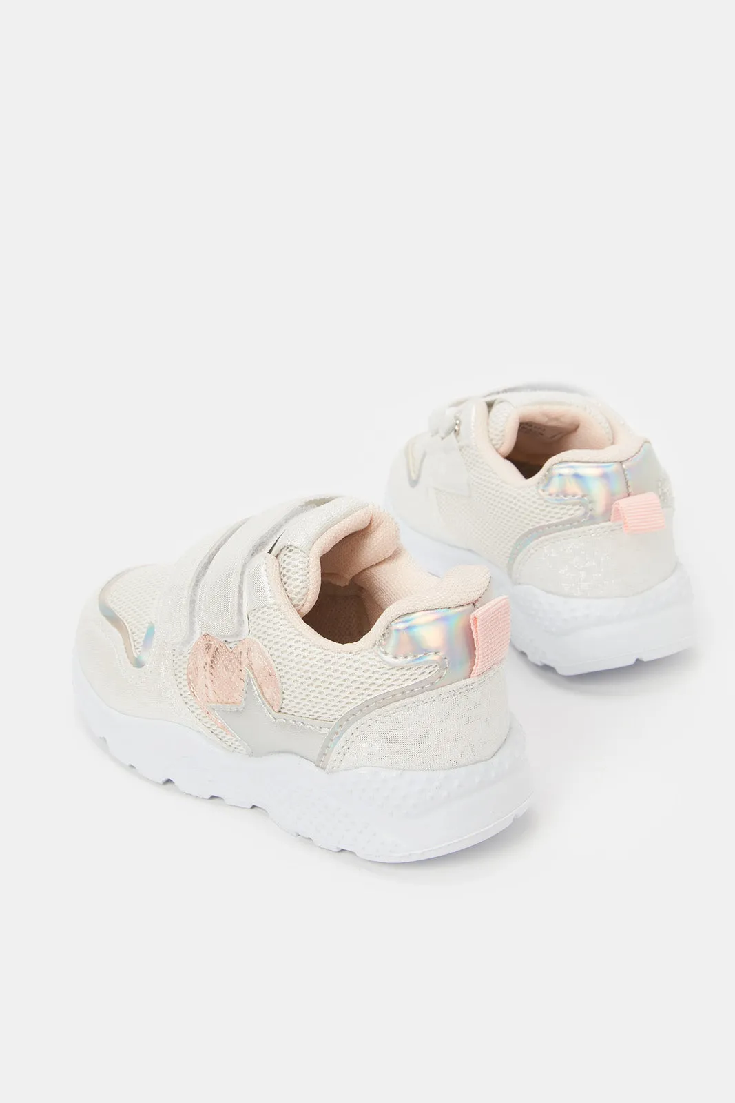 Girls Silver Heart Trim Sneaker